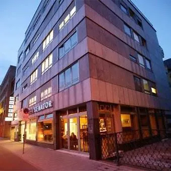 酒店 慕尼黑萨纳特酒店 3*